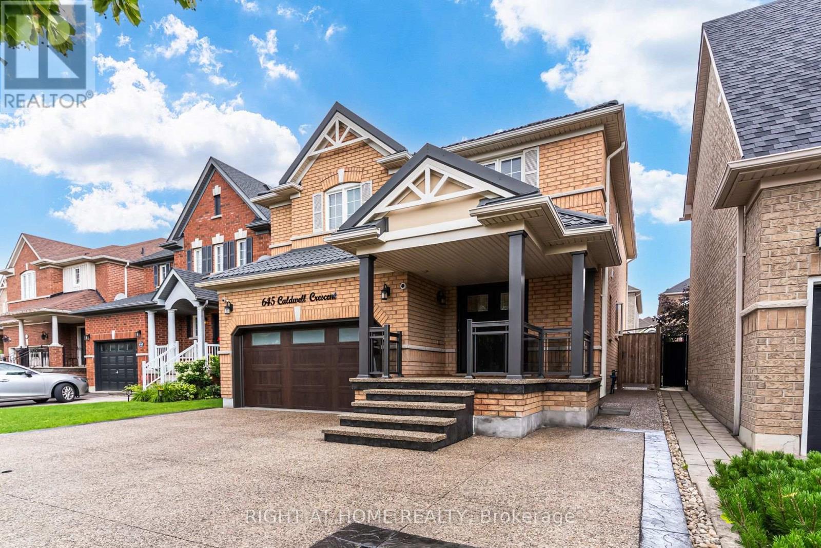 645 Caldwell Crescent, Milton, Ontario  L9T 0H4 - Photo 2 - W13608380