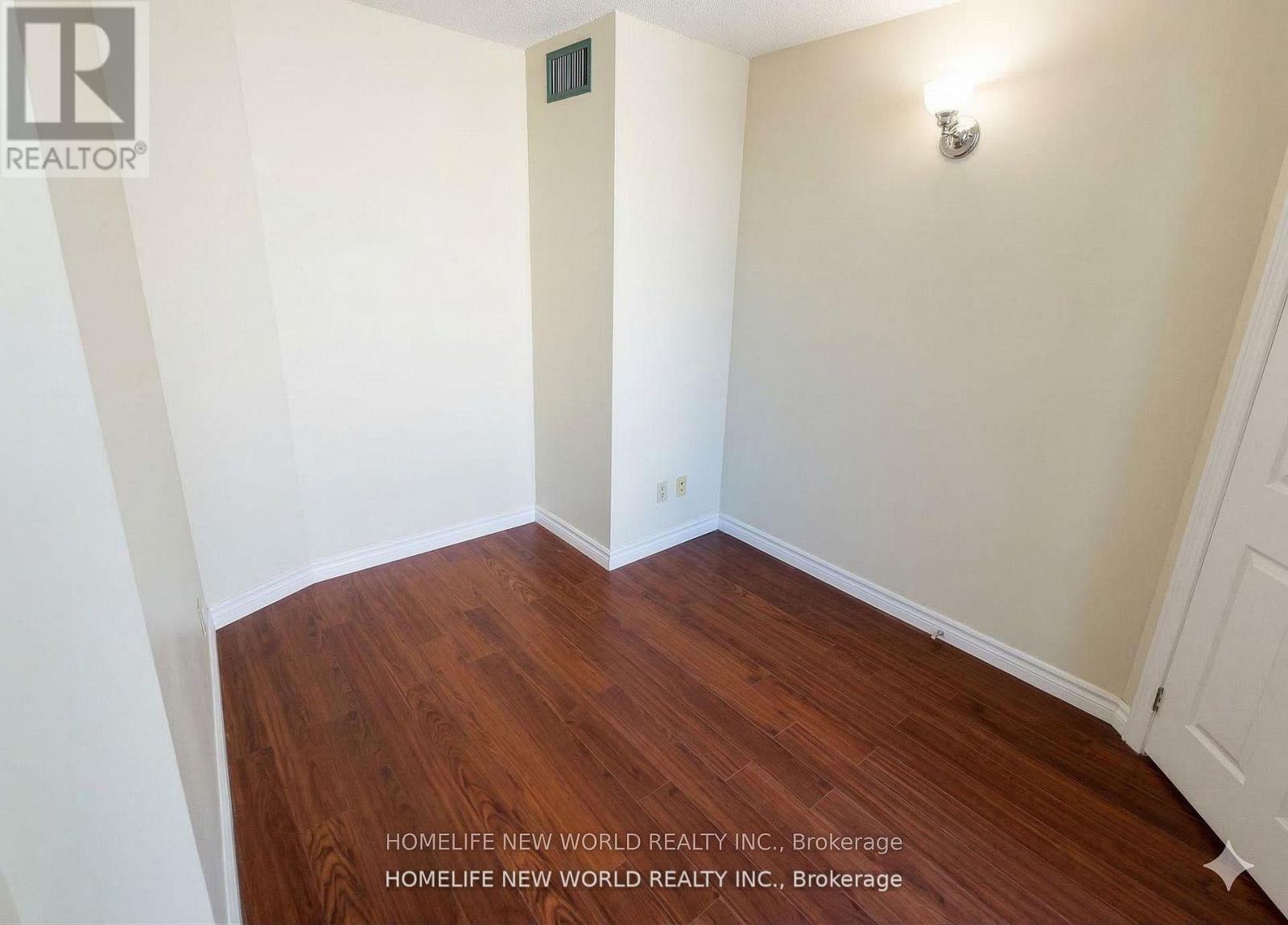 2402 - 55 Centre Avenue, Toronto, Ontario  M5G 2H5 - Photo 8 - C13615674