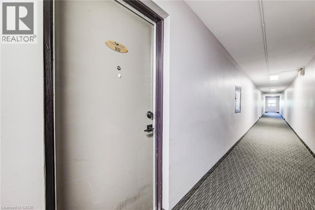 283 Fairway Road N Unit# 302, Kitchener, Ontario  N2A 2P1 - Photo 6 - 40835306