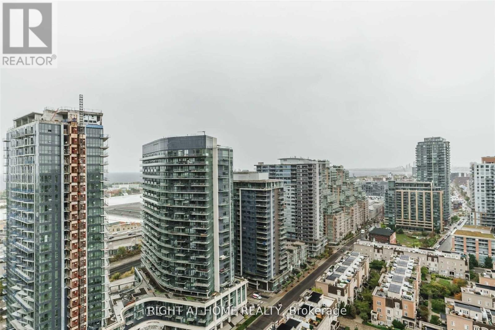 2616 - 19 Western Battery Road, Toronto, Ontario M6K 0E3 - Photo 13 - C13655098