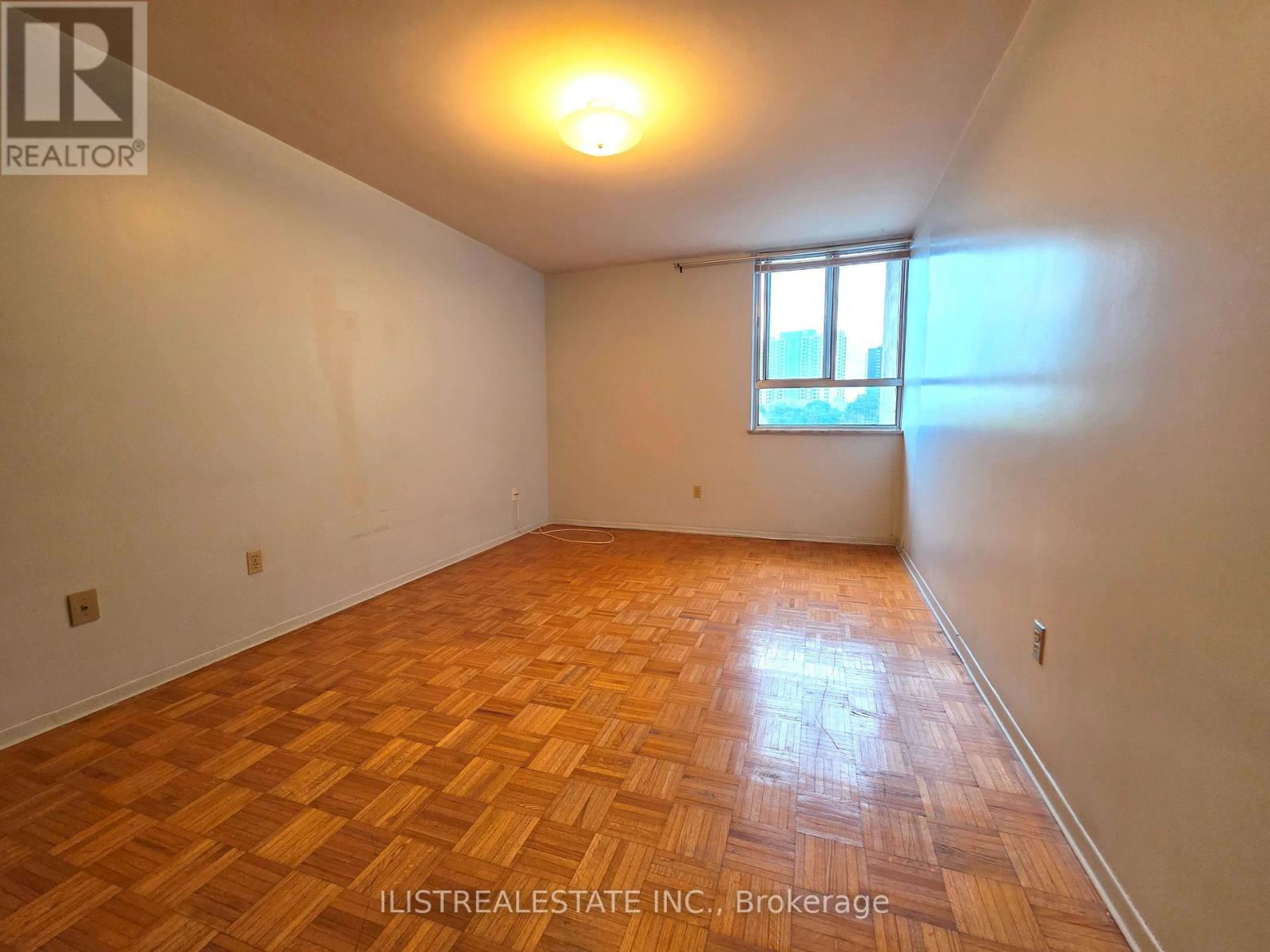 407 - 5 Massey Square, Toronto, Ontario  M4C 5L6 - Photo 10 - E13655116