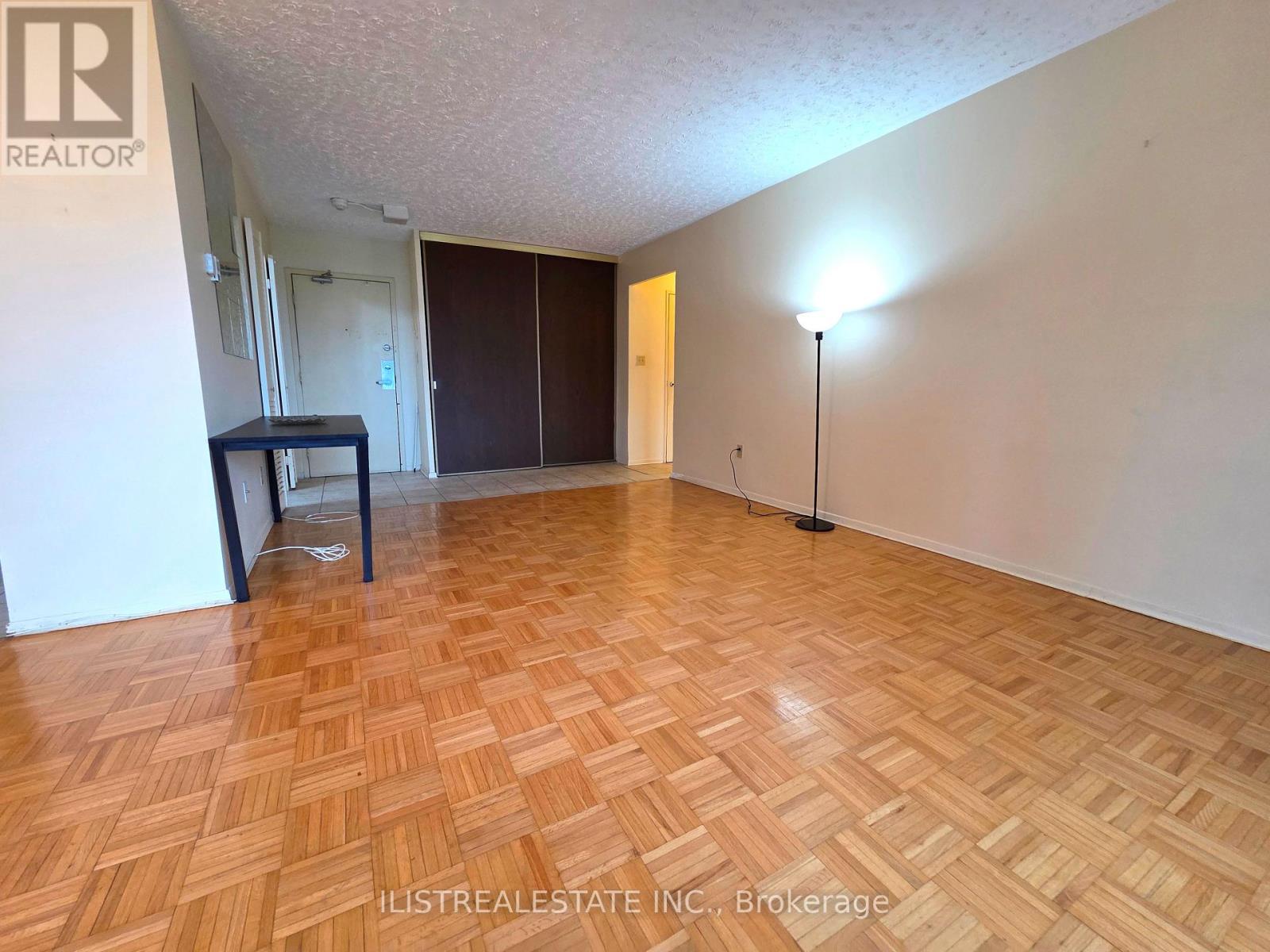 407 - 5 Massey Square, Toronto, Ontario  M4C 5L6 - Photo 6 - E13655116