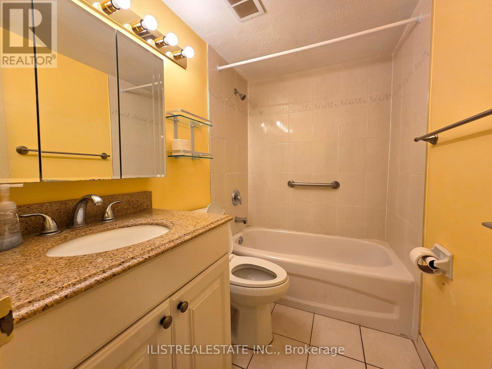 407 - 5 Massey Square, Toronto, Ontario  M4C 5L6 - Photo 9 - E13655116