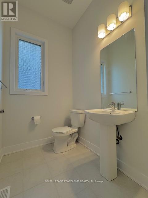 12 Sikura Circle, Aurora, Ontario  L4G 3Y8 - Photo 10 - N13655108