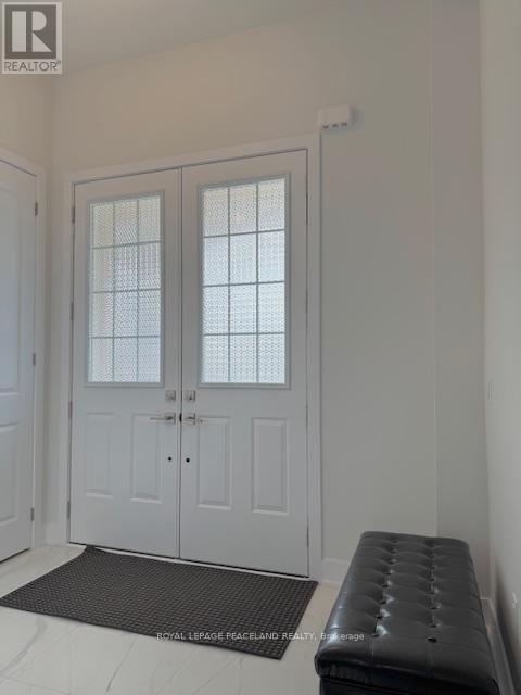12 Sikura Circle, Aurora, Ontario  L4G 3Y8 - Photo 2 - N13655108