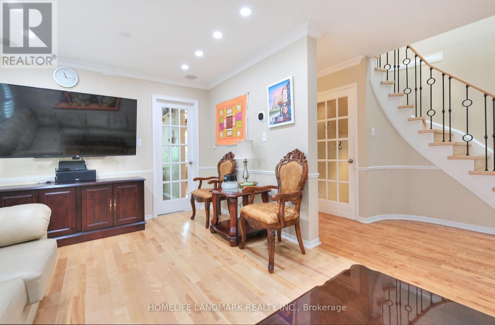 132 Muirland Crescent, Brampton, Ontario  L6X 4G2 - Photo 7 - W13655110