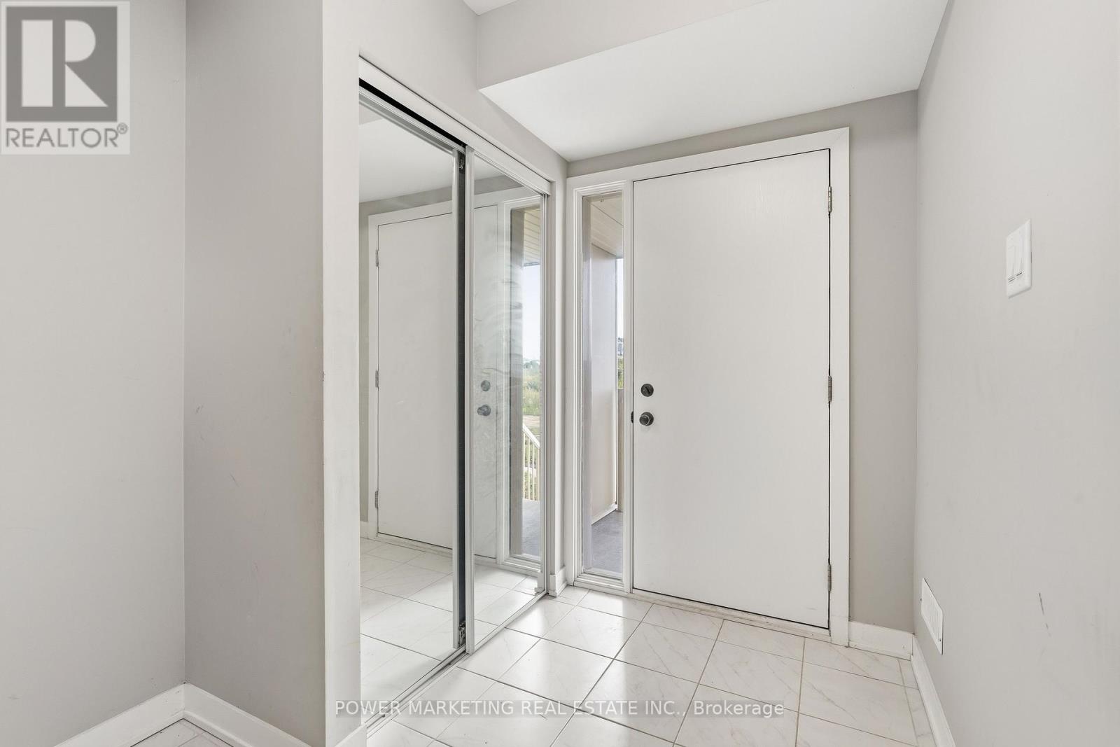 30 Limnos Lane, Ottawa, Ontario K2S 0V5 - Photo 3 - X13624010