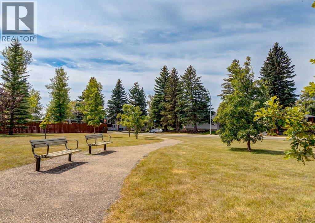 6 Vandoos Villas NW, Calgary, Alberta  T3A 4W3 - Photo 42 - A2335521