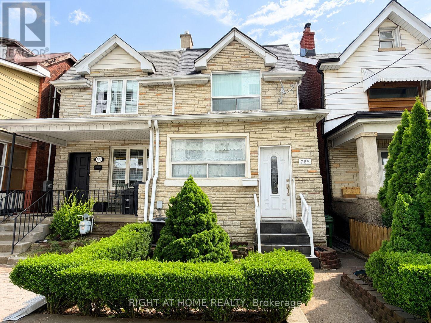 785 LANSDOWNE AVENUE, Toronto, Ontario
