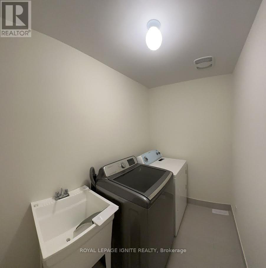 25 Jack Potts Way, Clarington, Ontario  L1E 0E8 - Photo 10 - E13654674