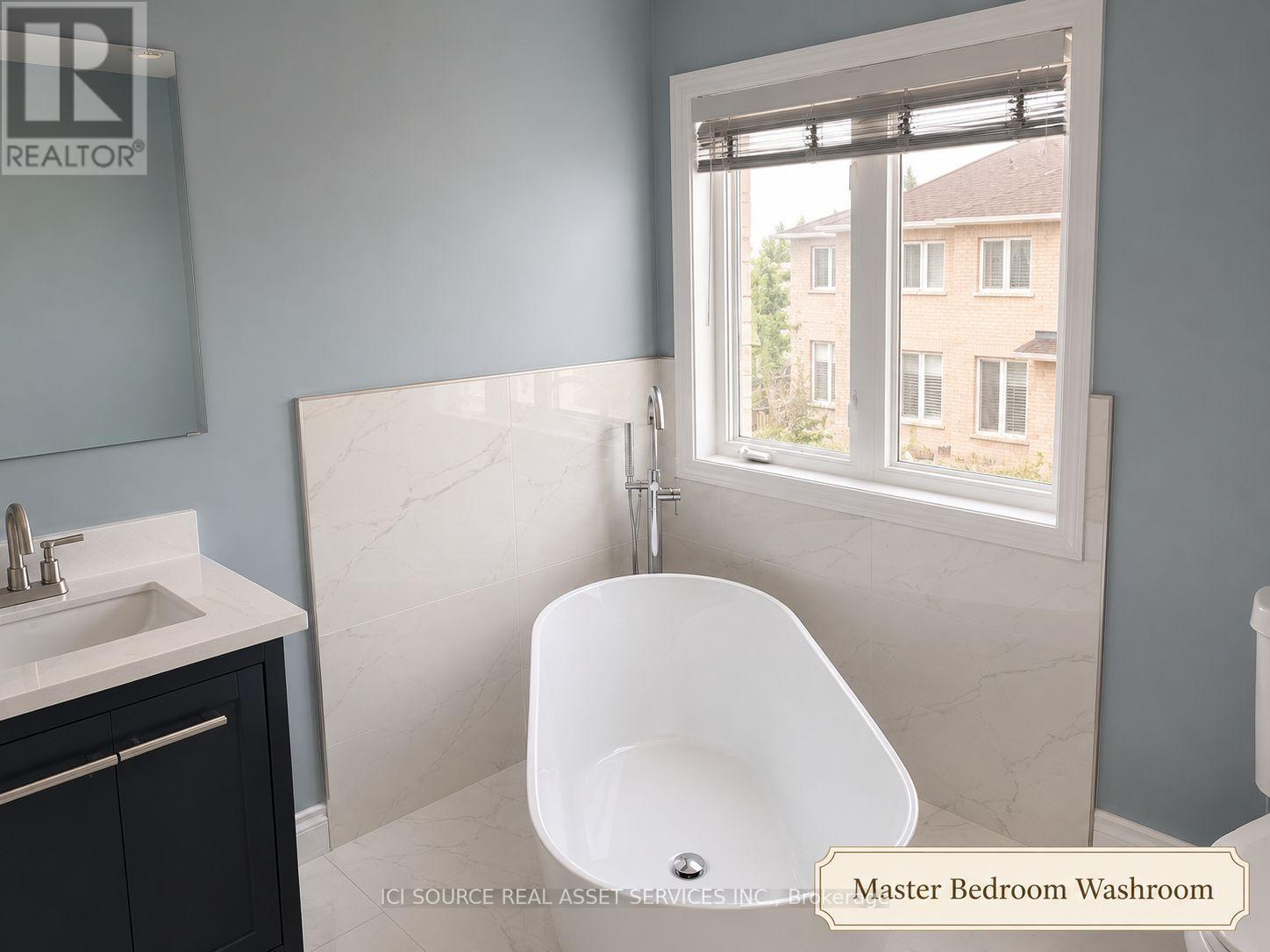 22 Castleview Crescent, Markham, Ontario  L6C 3C2 - Photo 12 - N13621640