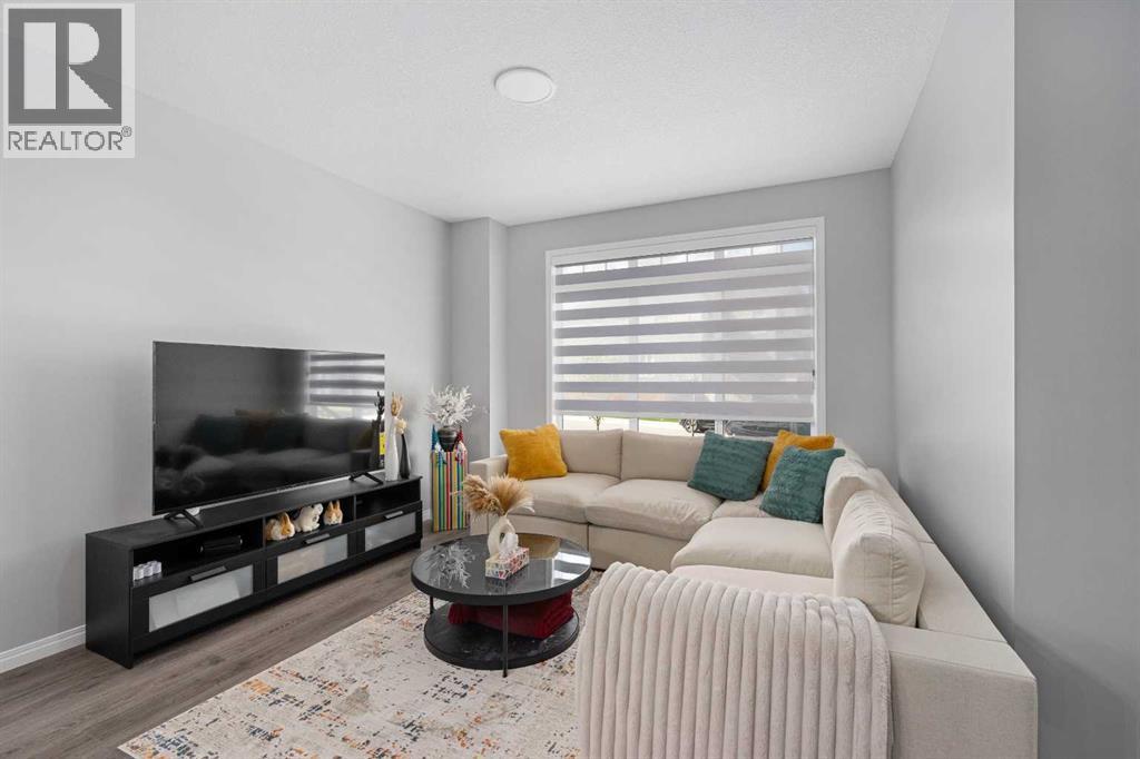 56 Belmont Green SW, Calgary, Alberta  T2X 5E3 - Photo 4 - A2313738