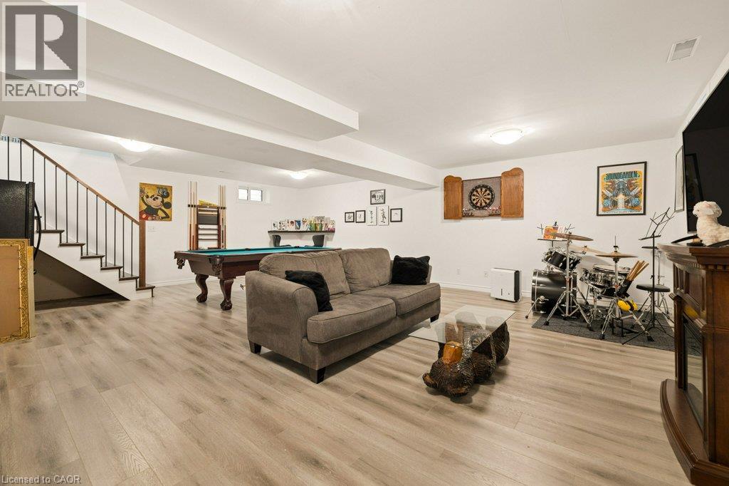 9 Park Avenue W, Elmira, Ontario  N3B 1K9 - Photo 42 - 40852824