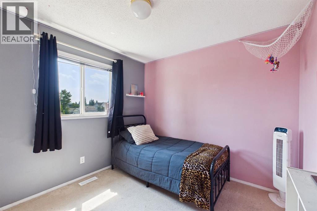 27 Bridlewood Park SW, Calgary, Alberta  T2Y 3R6 - Photo 17 - A2332967