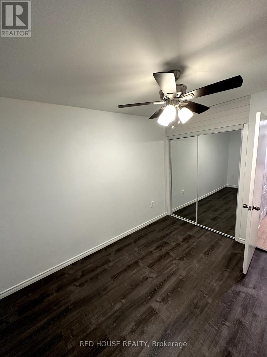 52 Charlbrook Avenue, Barrie, Ontario L4M 2Y4 - Photo 10 - S13655148