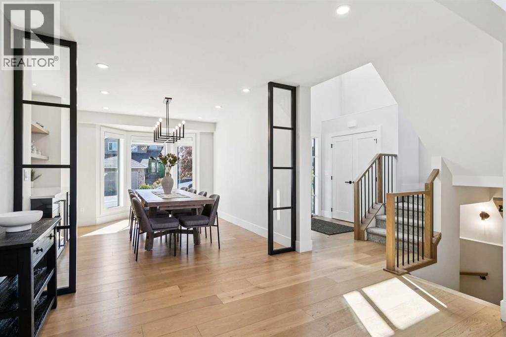 22 Patrick View SW, Calgary, Alberta  T3H 3B2 - Photo 4 - A2335440