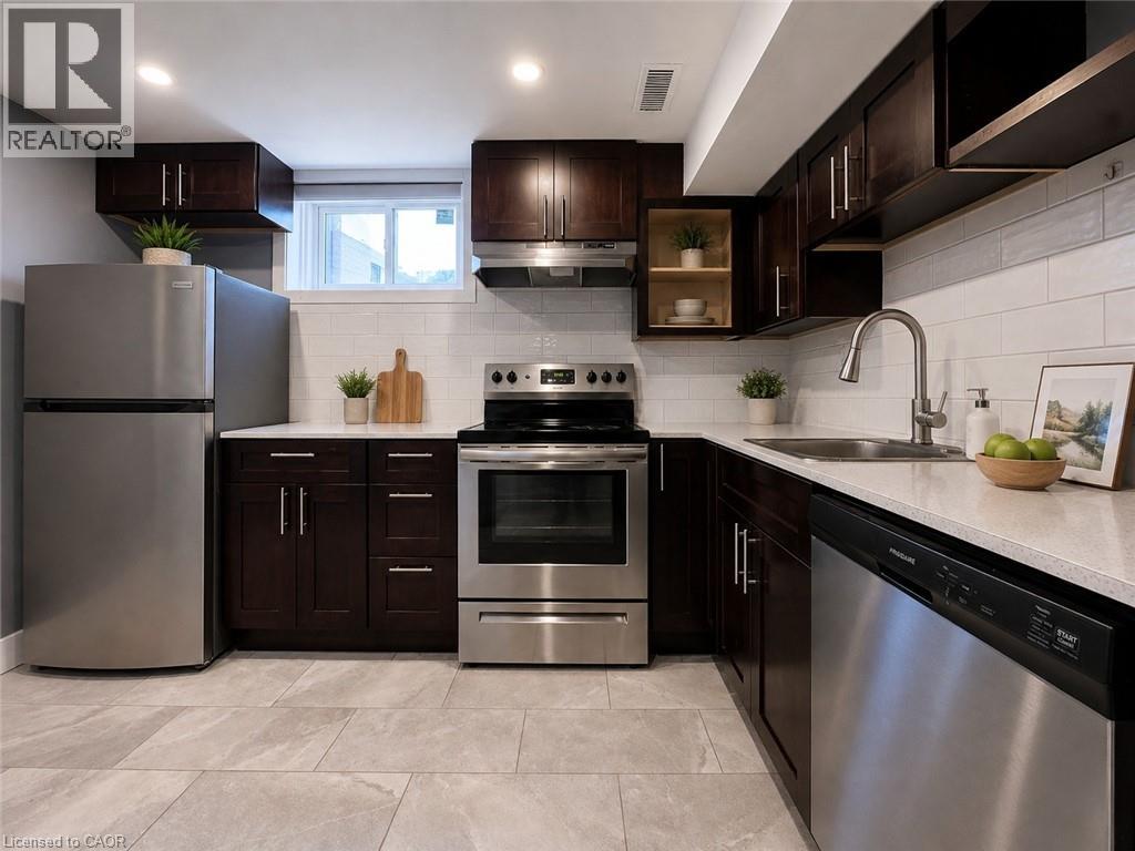 207 Mount Albion Road, Hamilton, Ontario  L8K 6K1 - Photo 10 - 40852873