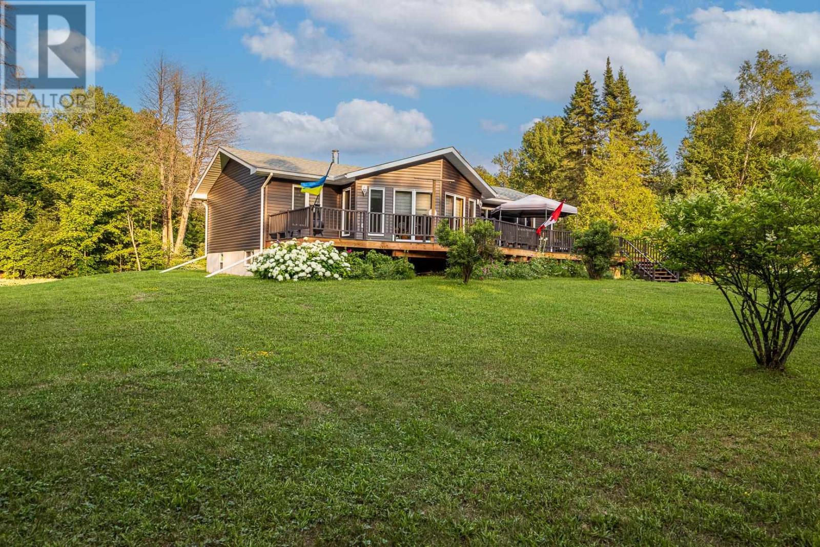 2032 20th Side Rd, Richard's Landing, Ontario  P0R 1J0 - Photo 42 - SM262106