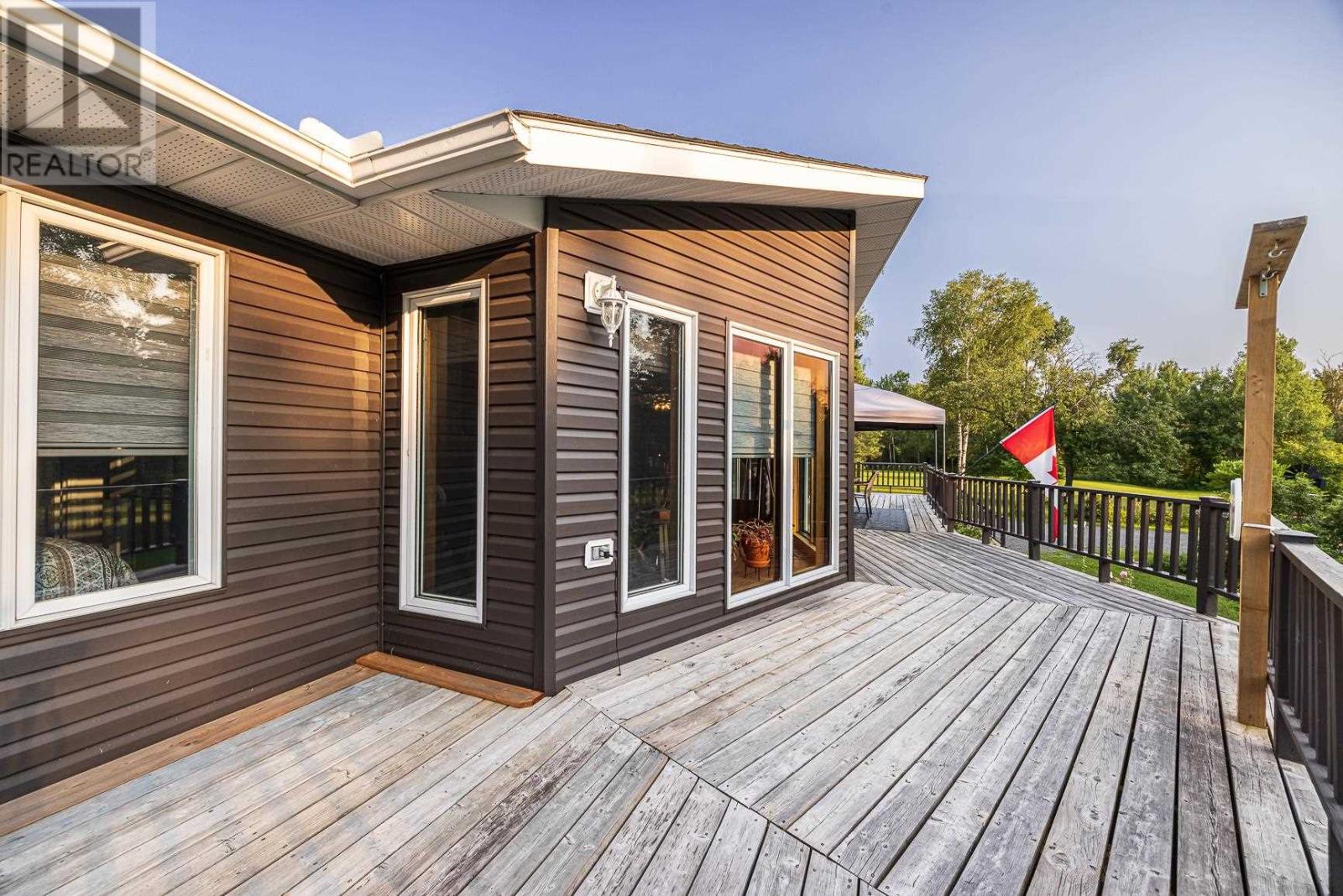 2032 20th Side Rd, Richard's Landing, Ontario  P0R 1J0 - Photo 8 - SM262106