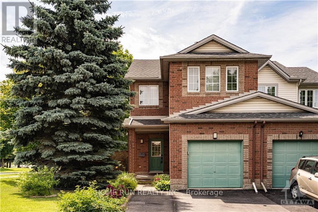 2 BOREALIS CRESCENT, Ottawa, Ontario
