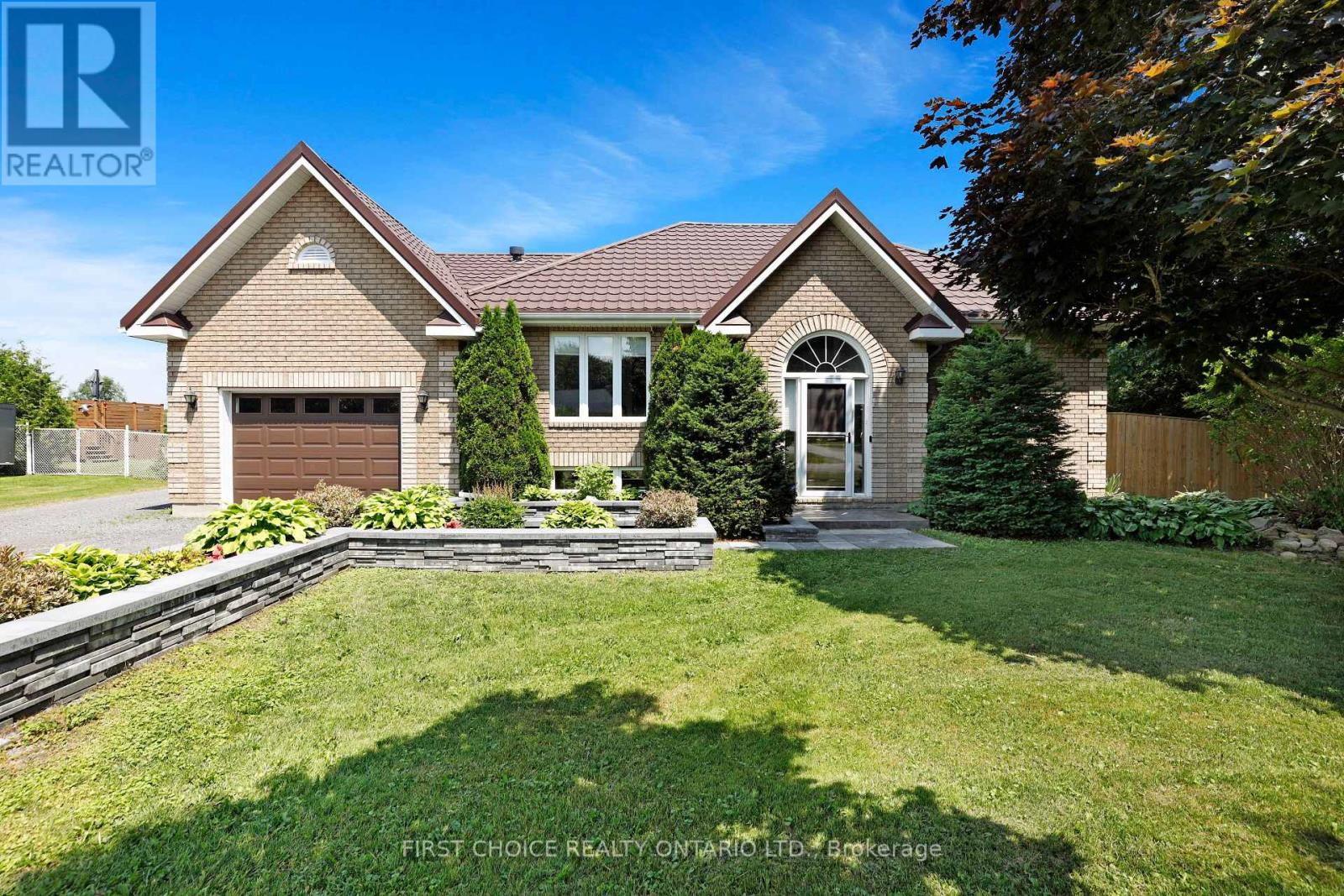 5857 TRUDEAU AVENUE, Ottawa, Ontario