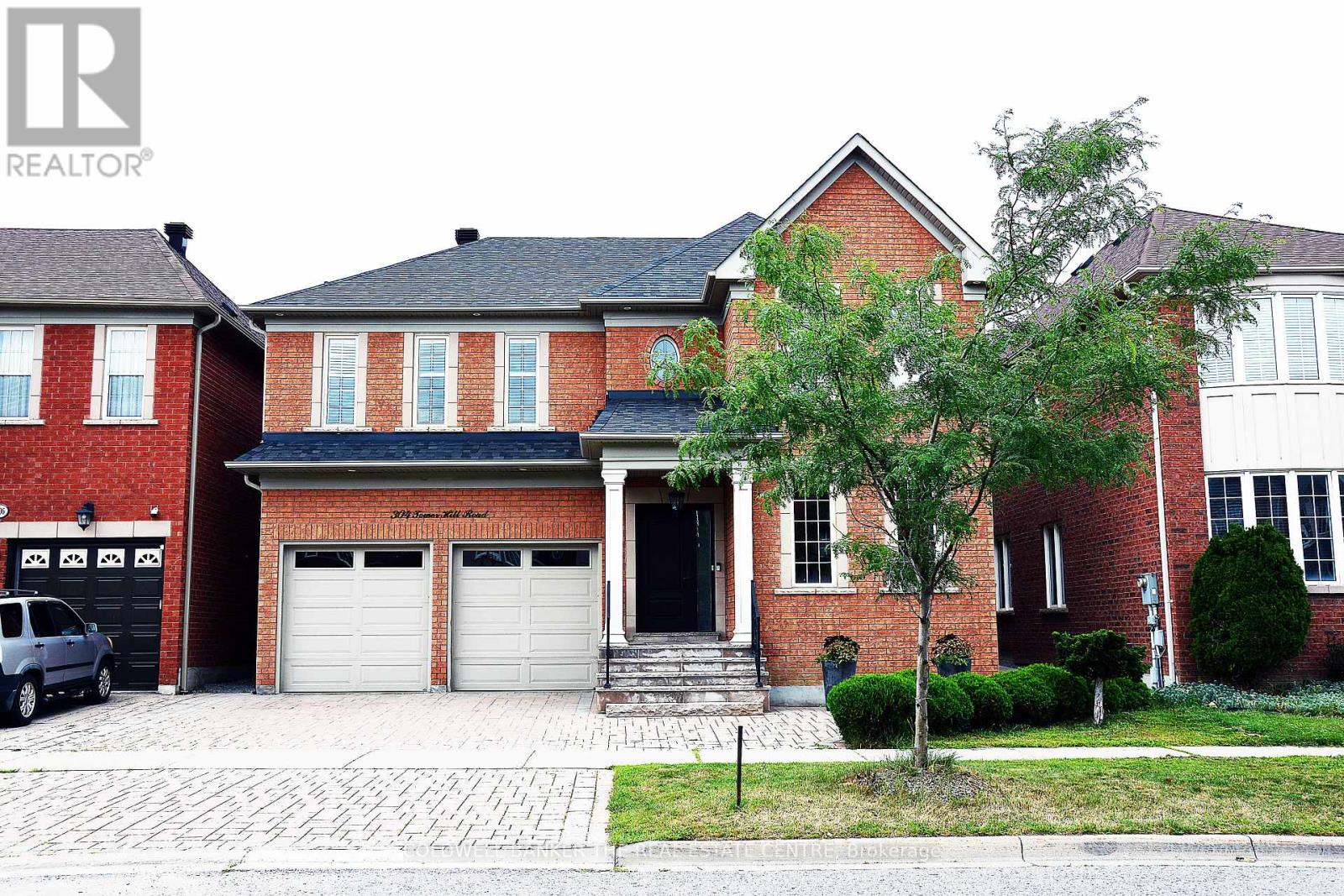 304 Tower Hill Road, Richmond Hill, Ontario  L4E 0A7 - Photo 2 - N13655166