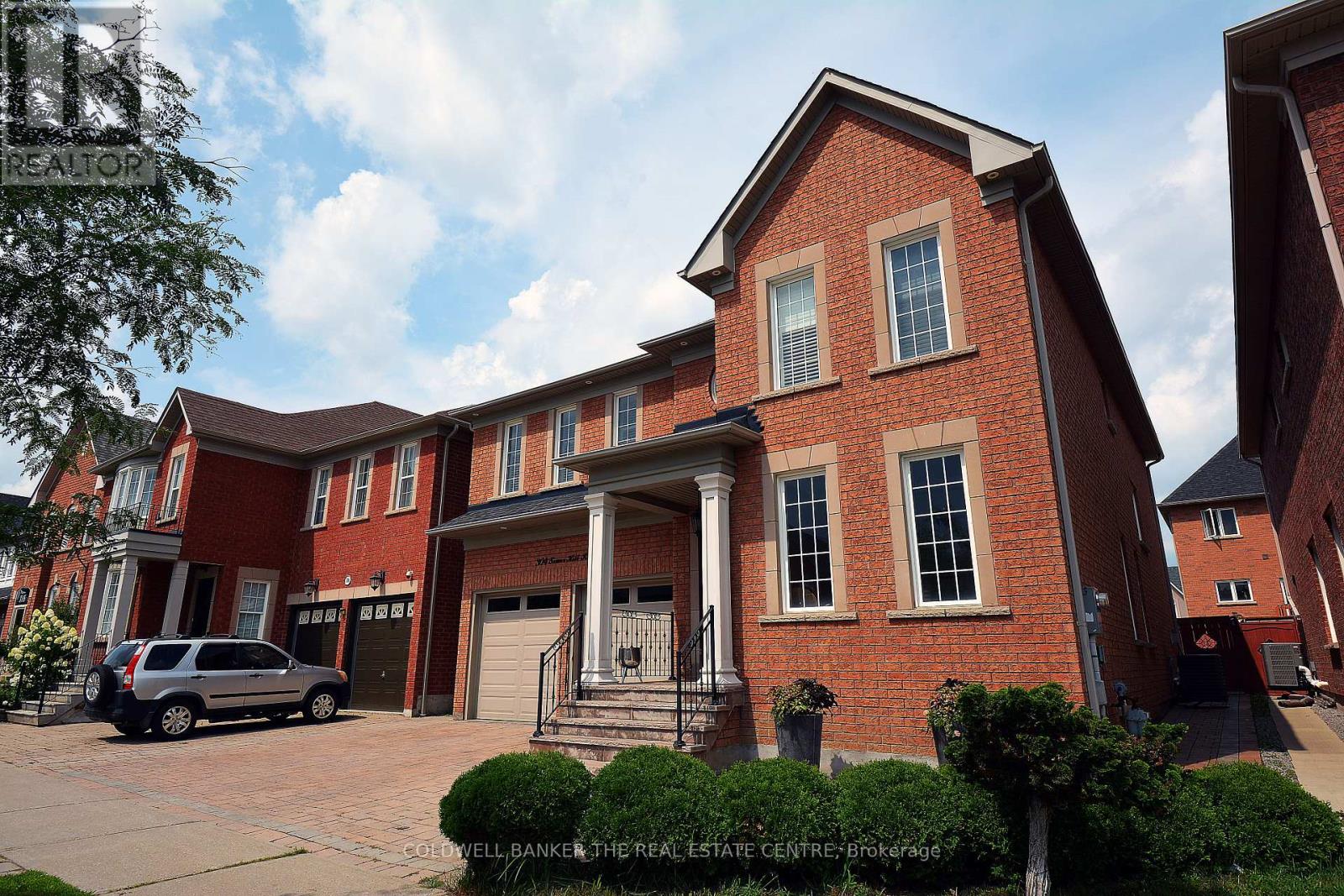 304 Tower Hill Road, Richmond Hill, Ontario  L4E 0A7 - Photo 3 - N13655166