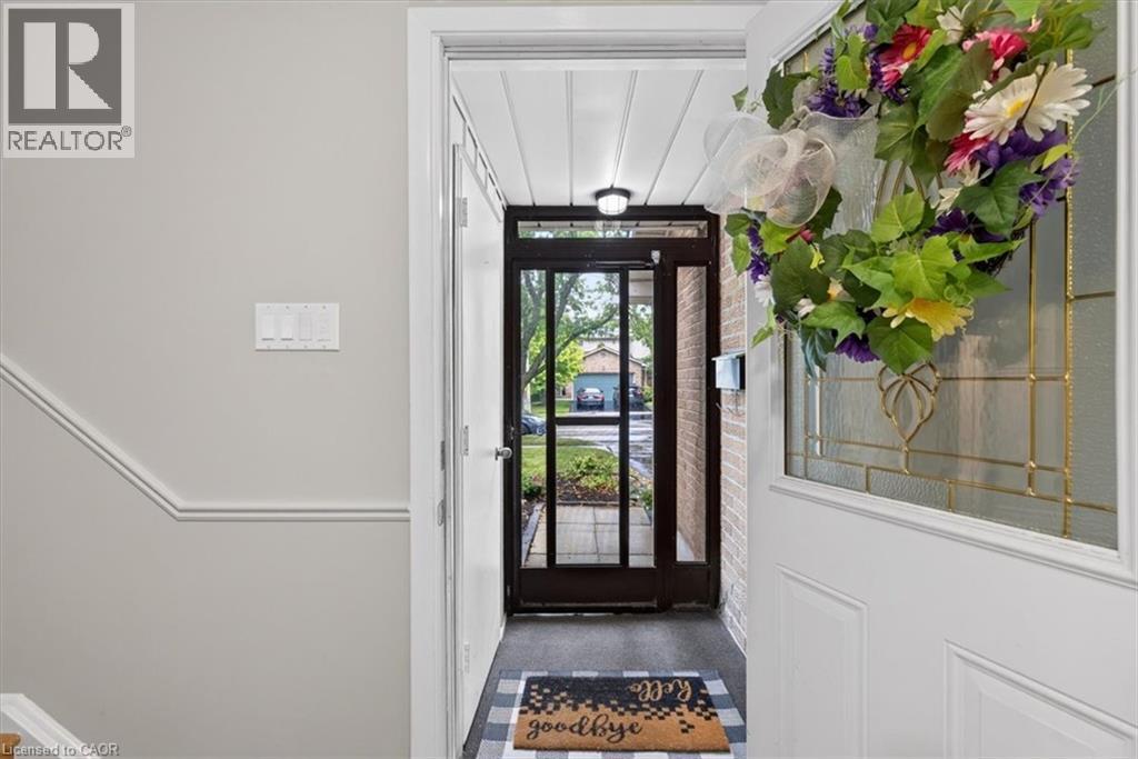 479 Woodview Road Unit# 3, Burlington, Ontario  L7N 2Z9 - Photo 5 - 40854063