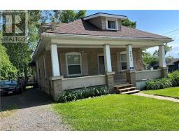 261 HOTCHKISS STREET, Gravenhurst, Ontario