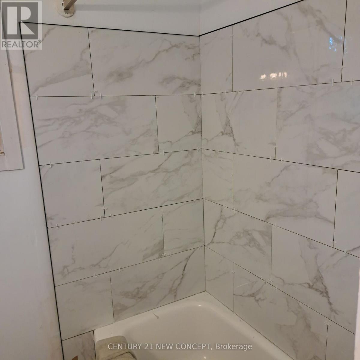 580 DIGBY AVENUE, Oshawa, Ontario