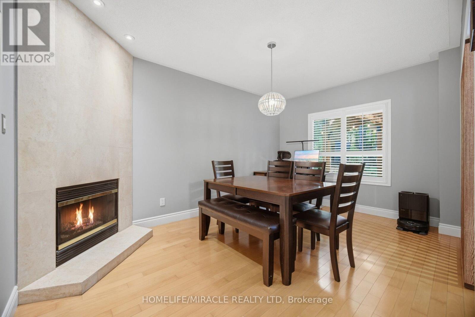 6089 Carradine Court, Mississauga, Ontario  L5V 2C2 - Photo 15 - W13655182