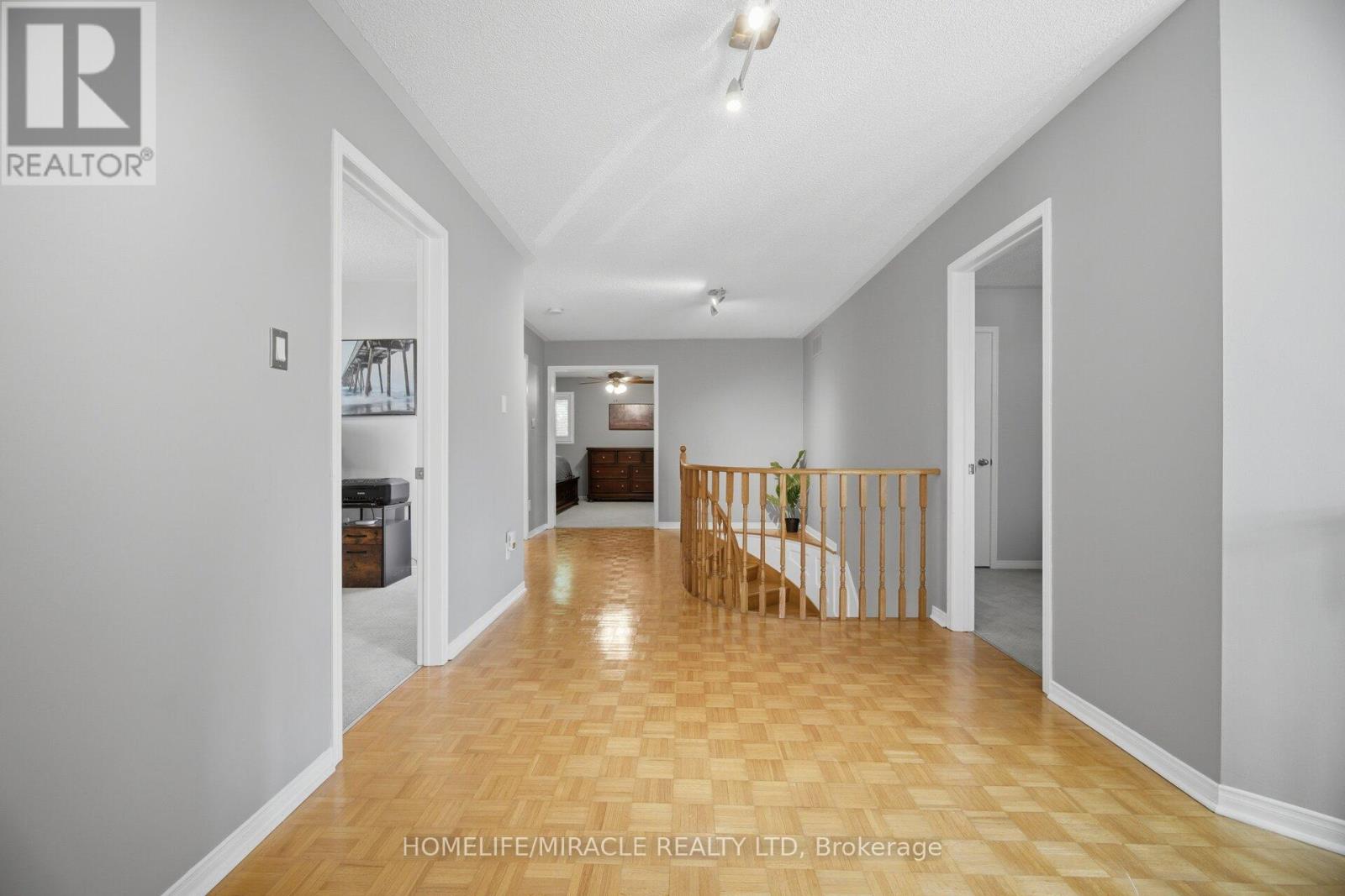 6089 Carradine Court, Mississauga, Ontario  L5V 2C2 - Photo 20 - W13655182