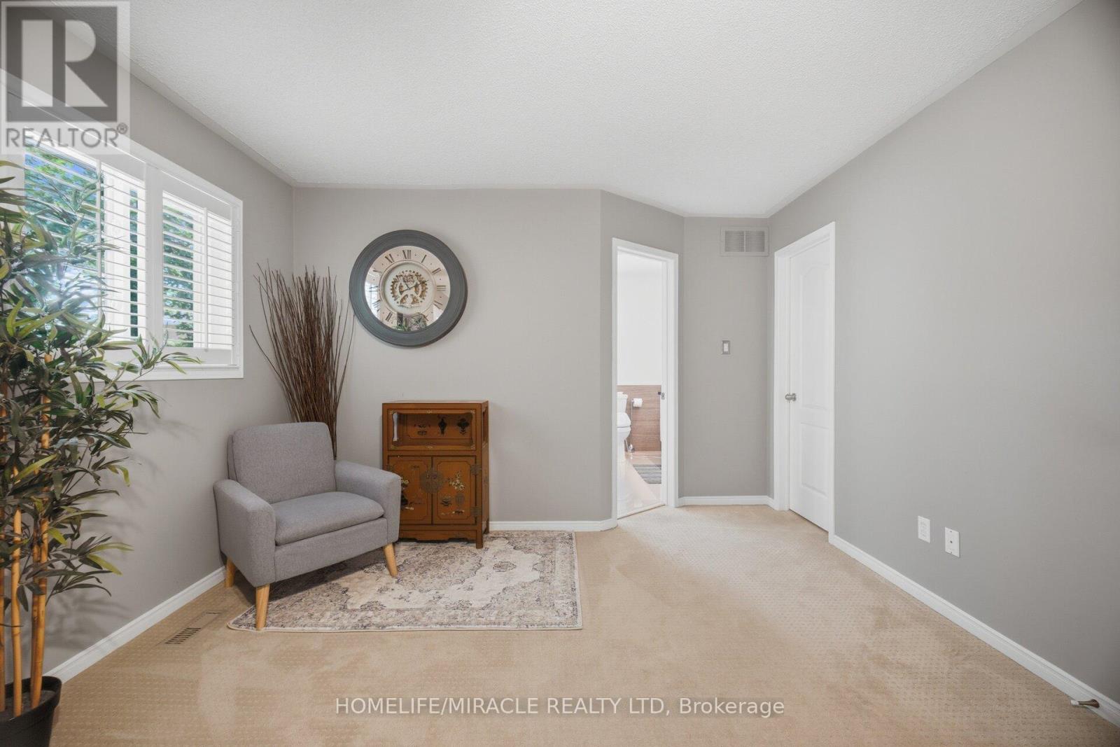6089 Carradine Court, Mississauga, Ontario  L5V 2C2 - Photo 23 - W13655182