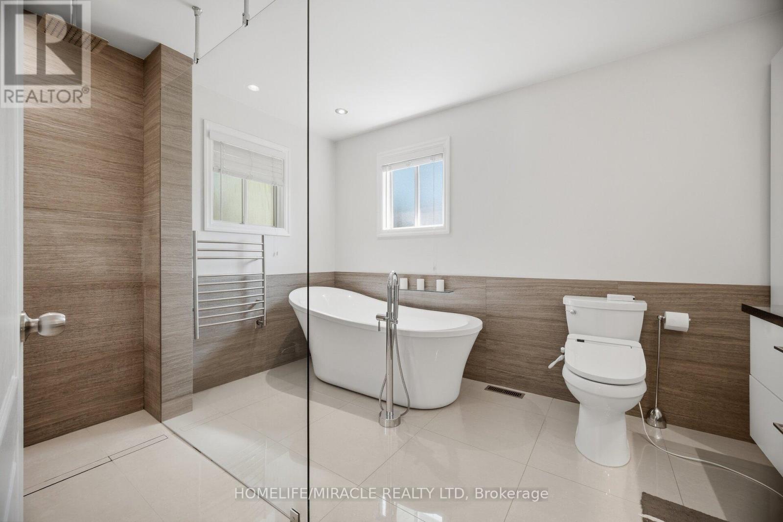 6089 Carradine Court, Mississauga, Ontario  L5V 2C2 - Photo 24 - W13655182