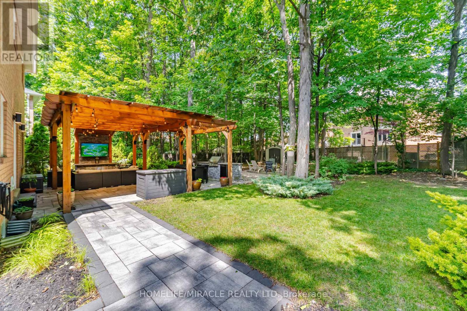 6089 Carradine Court, Mississauga, Ontario  L5V 2C2 - Photo 39 - W13655182
