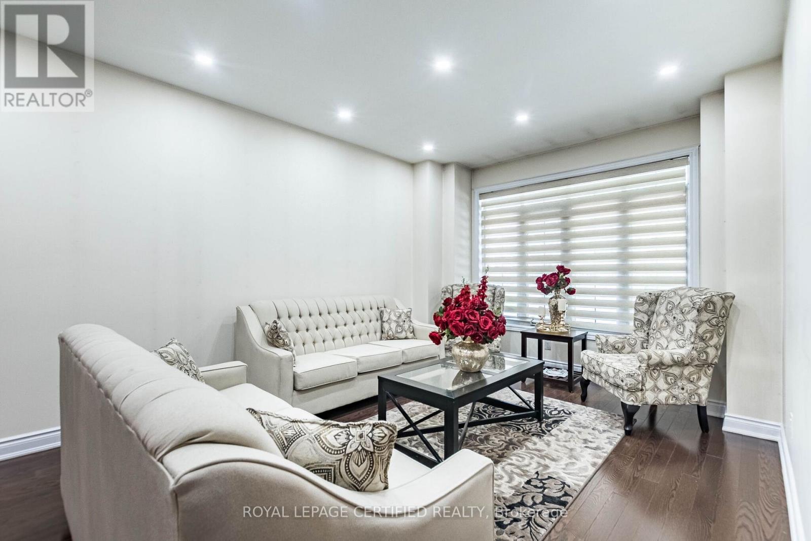 14 Solstice Street, Brampton, Ontario  L6P 3T5 - Photo 6 - W13655192