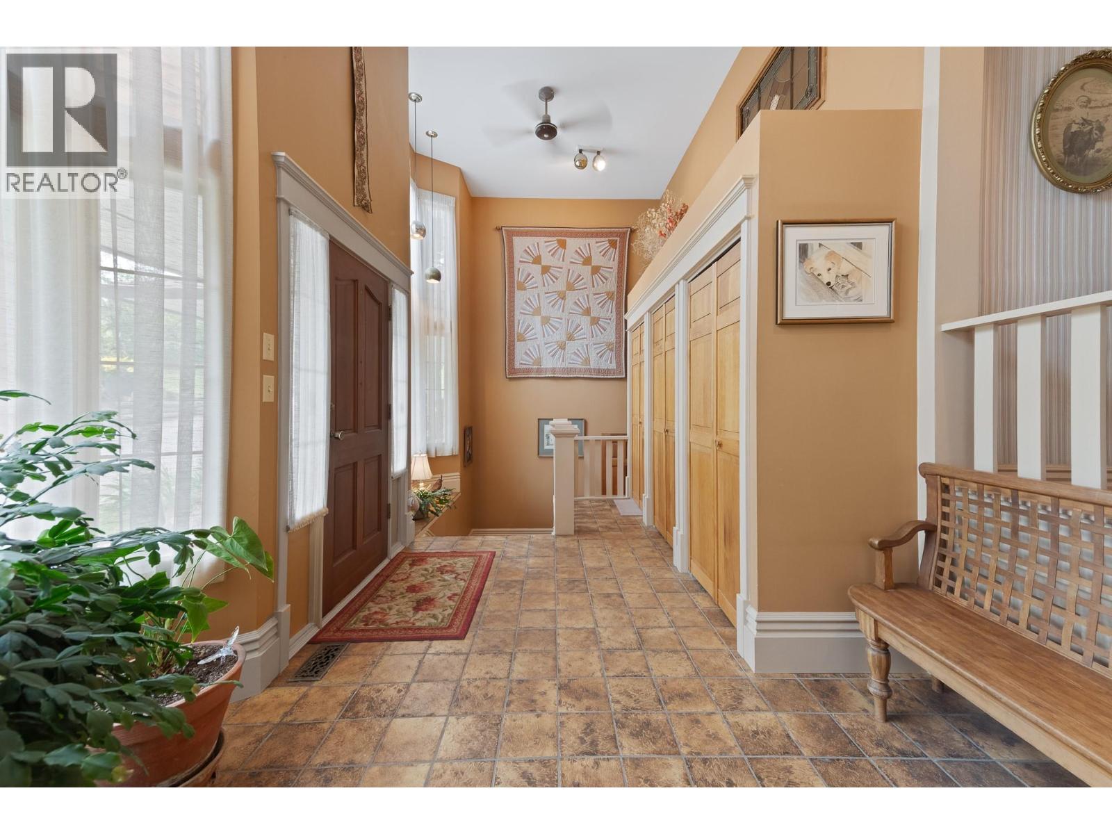 4852-4858 Lakeshore Road, Kelowna, British Columbia  V1W 4H7 - Photo 6 - 10397006
