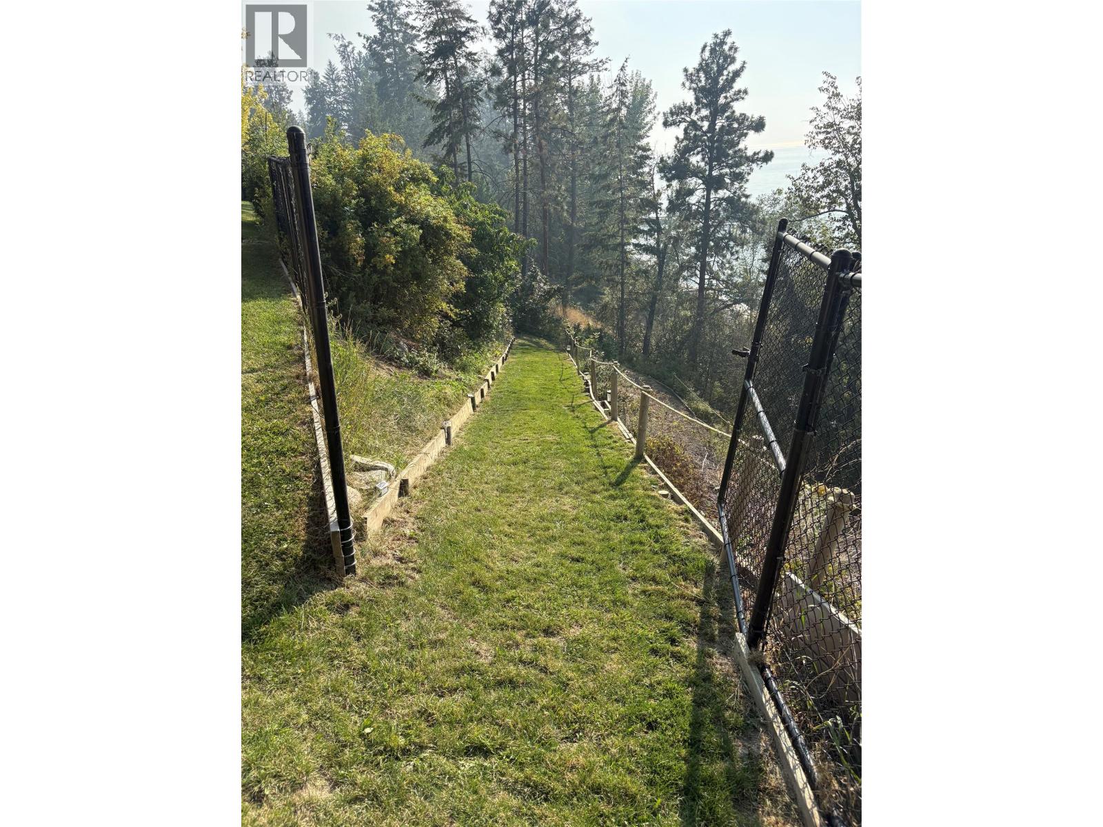 4852-4858 Lakeshore Road, Kelowna, British Columbia  V1W 4H7 - Photo 82 - 10397006