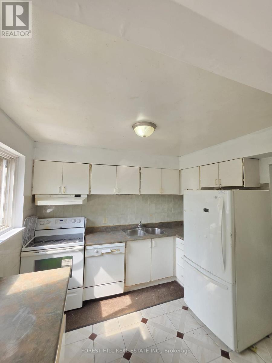 #19 - 50 COLEMAN AVENUE Toronto (East End-Danforth), ON M4C 1P7