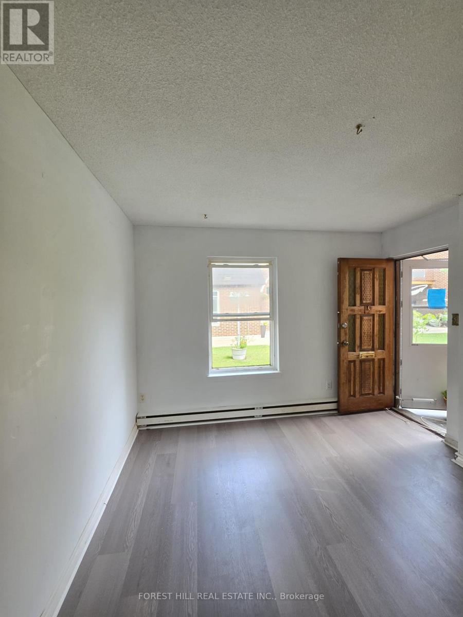 #19 - 50 Coleman Avenue, Toronto, Ontario M4C 1P7 - Photo 3 - E13626480