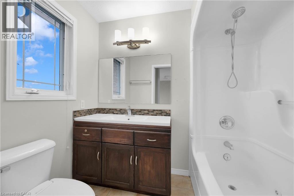 888 Paisley Road, Guelph, Ontario  N1K 1V8 - Photo 22 - 40852377