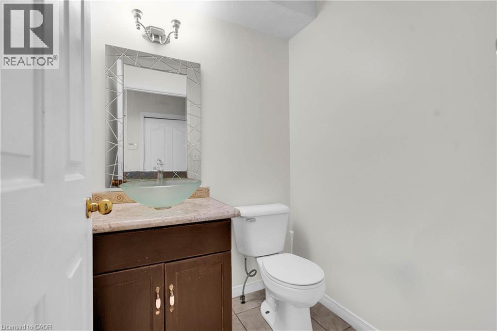 888 Paisley Road, Guelph, Ontario  N1K 1V8 - Photo 16 - 40852377