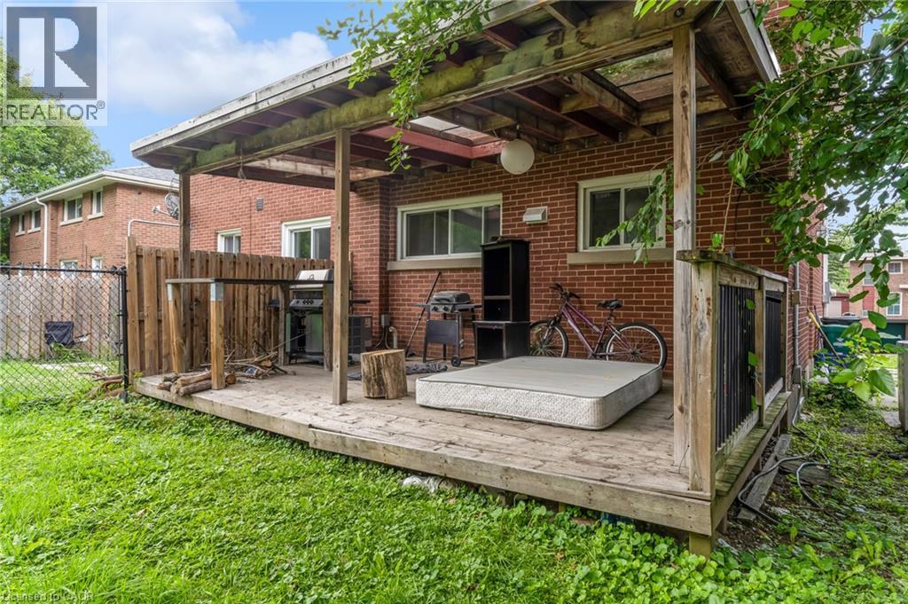 203b Erb Street, Waterloo, Ontario  N2J 1M7 - Photo 4 - 40854394