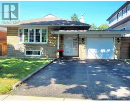 22 BALEBERRY CRESCENT, Toronto, Ontario