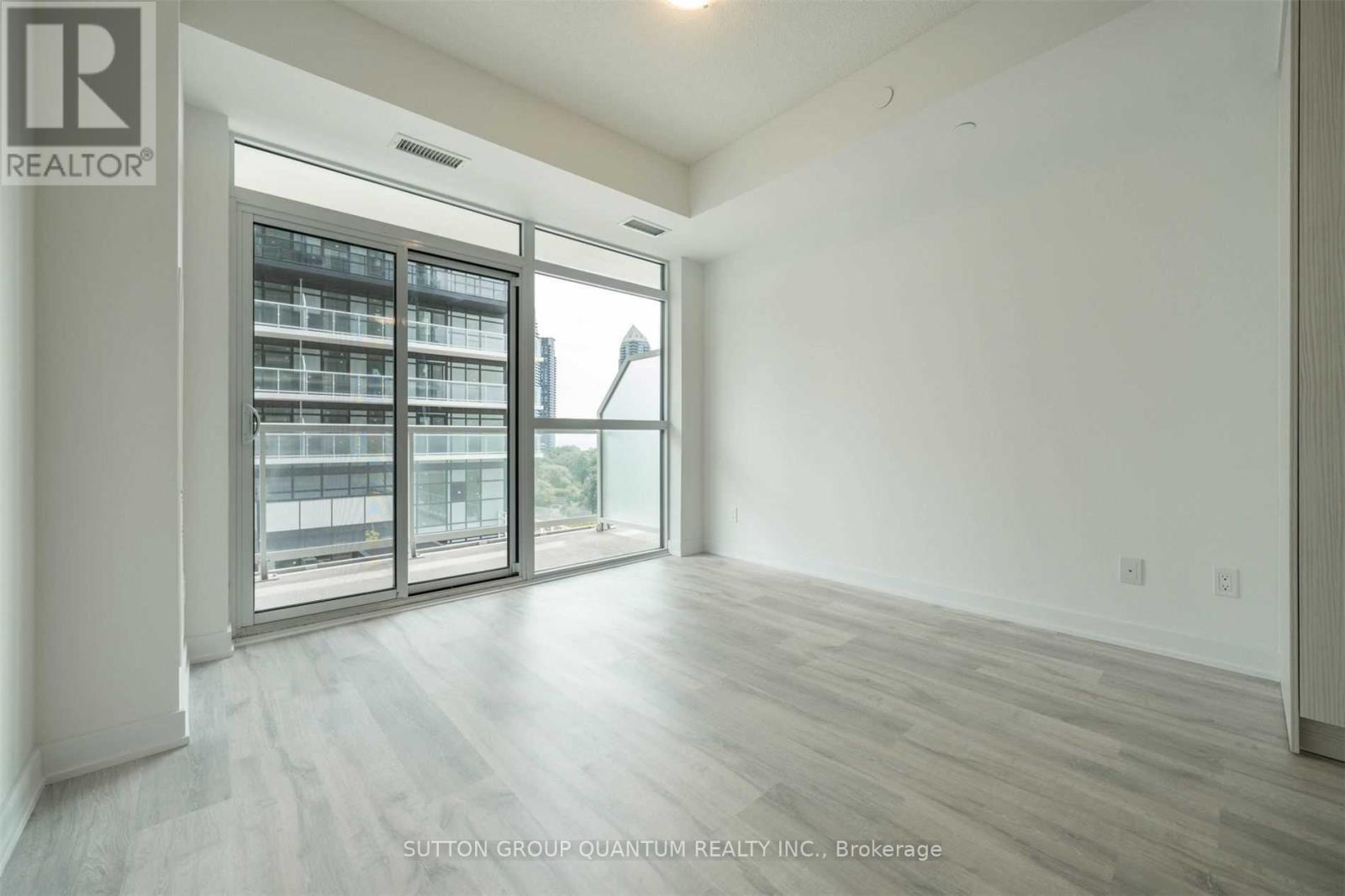 614 - 251 Manitoba Street, Toronto, Ontario  M8Y 0C7 - Photo 4 - W13655220