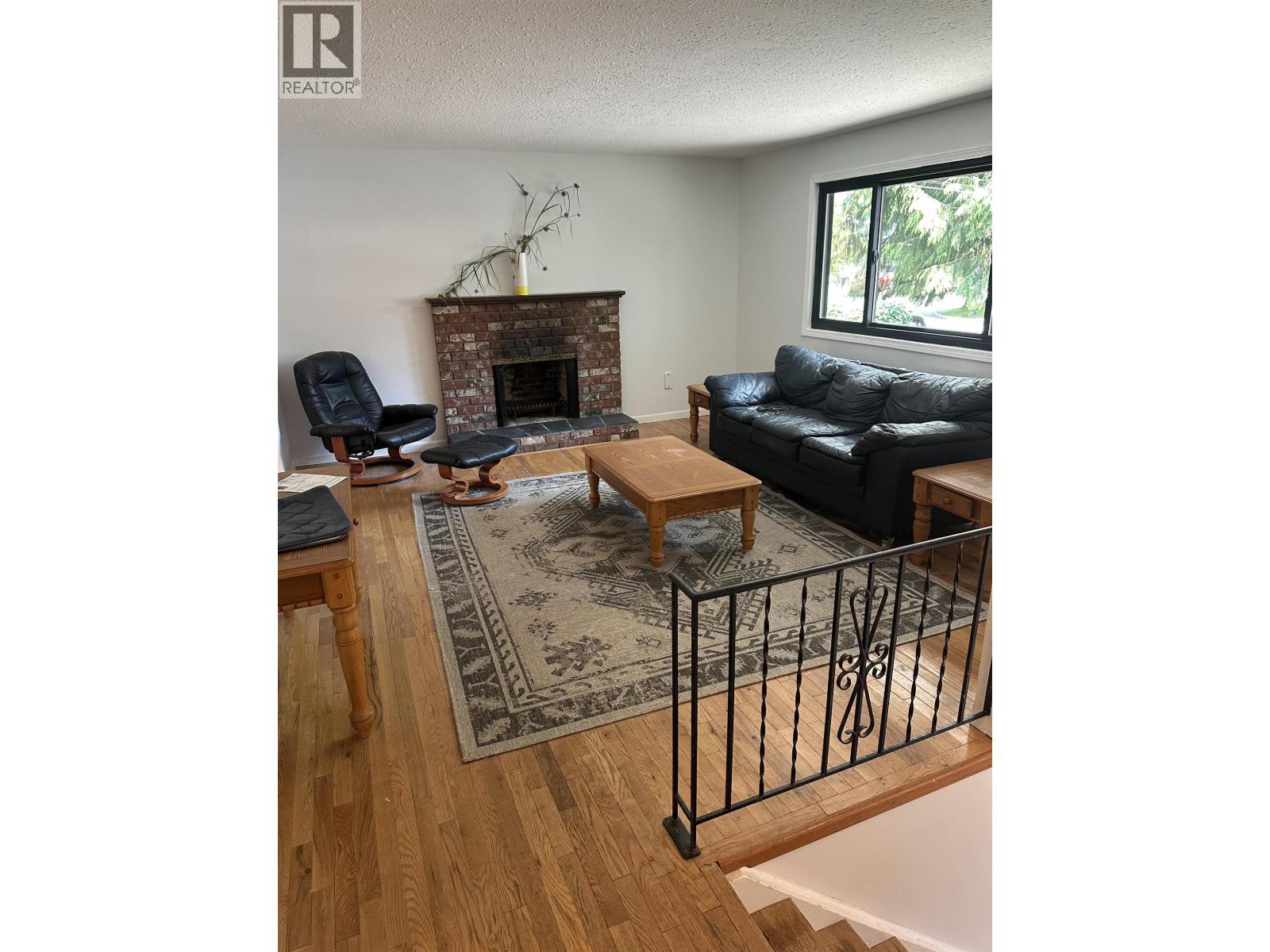 3821 Clematis Crescent, Port Coquitlam, British Columbia  V3B 4A9 - Photo 5 - R3145328