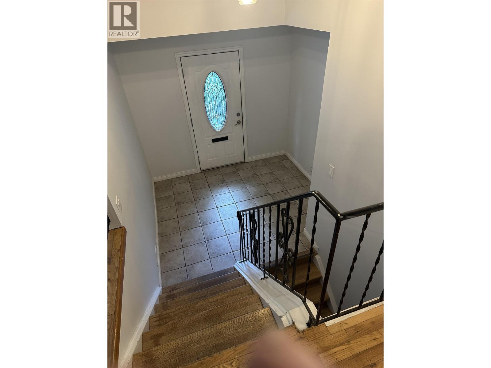 3821 Clematis Crescent, Port Coquitlam, British Columbia  V3B 4A9 - Photo 6 - R3145328