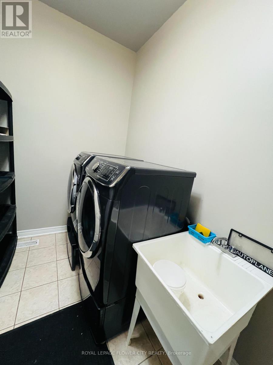 9 Shuter Lane, Brampton, Ontario  L6Y 5P1 - Photo 20 - W13654738