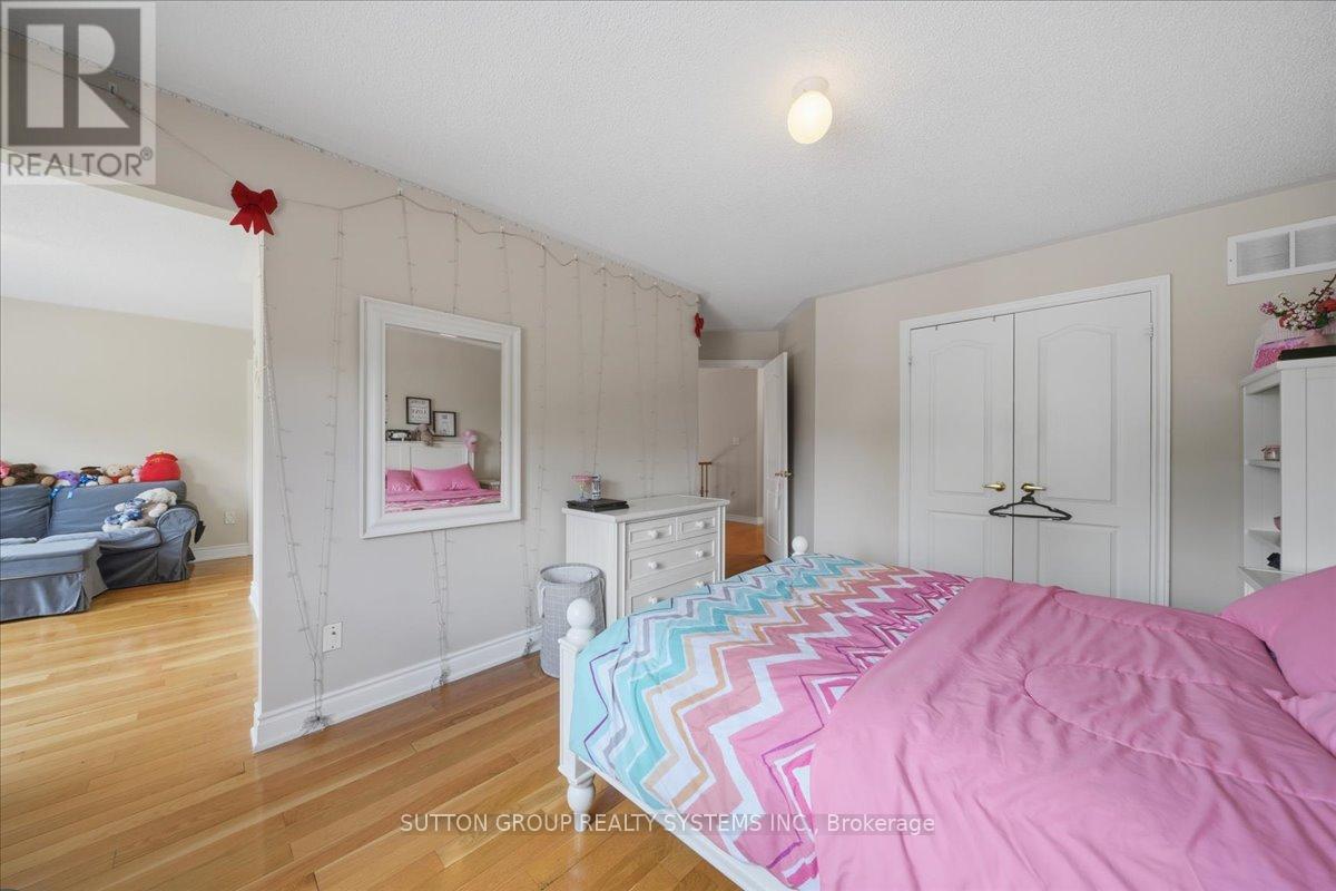 1382 Avon Drive, Mississauga, Ontario  L5N 7Z3 - Photo 29 - W13584412