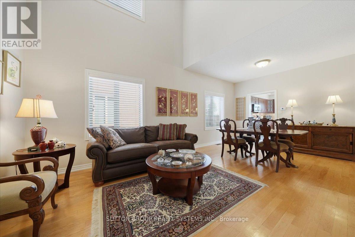 1382 Avon Drive, Mississauga, Ontario  L5N 7Z3 - Photo 6 - W13584412